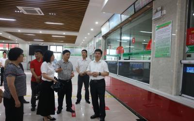 郝胜勇督导检查2023年中考考点准备和校园食品安全工作