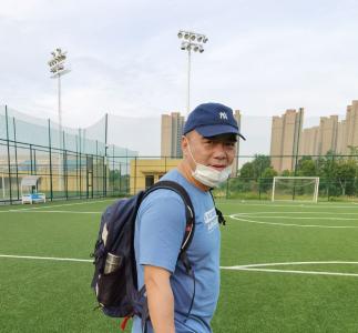 程时伟:用12年坚守诠释人间大爱 　