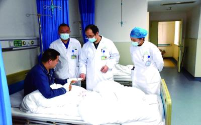 【保持“拼抢实”·奋进“五十强” 聚焦八大行动之文明提升】汇聚暖心瞬间 点亮文明之光