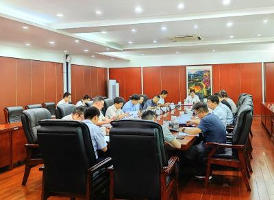 郝胜勇主持召开市委七届七次全体会议征求意见座谈会