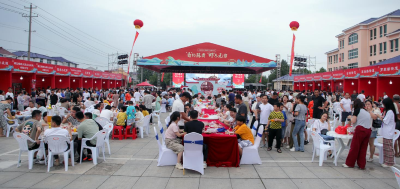 龙虾美了 产业火了 节庆红了 陈贵“龙虾小镇”声名鹊起