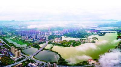 【贯彻落实市委七届七次全会精神 当好主力军 建成节点城 奋进五十强】吹响决战冲锋号 聚力决胜四季度