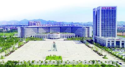 【保持“拼抢实”·奋进“五十强” 聚焦八大行动之项目建设】项目齐提速 冲刺四季度——大冶湖高新区重点项目建设再掀热潮