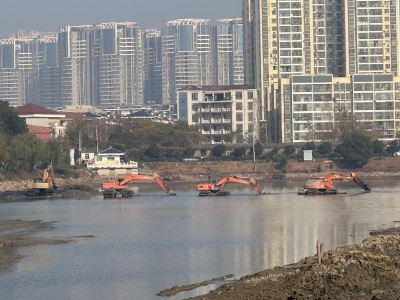 【聚焦红星湖整治】为构建“水下森林”做准备 红星湖水下地形塑造工程抓紧施工