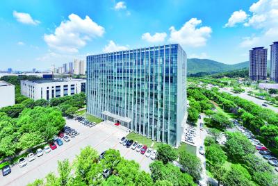 6300余项标准立起质量“铜墙铁壁”——劲牌快人一步勇攀标准“高地”