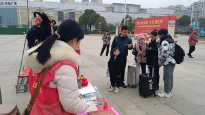 春运首日 我市各部门积极应对 全力以赴为春运保驾护航