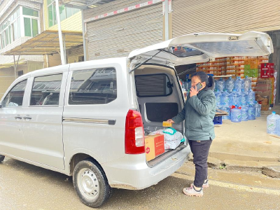 【新春走基层】投递员明彩霞：被需要是一种幸福