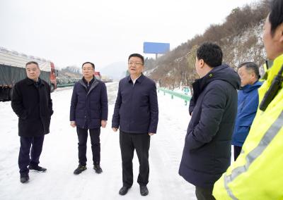 吴之凌来我市检查督导低温雨雪冰冻天气防范应对工作强调 快速高效除雪除冰 全力守护民生温度
