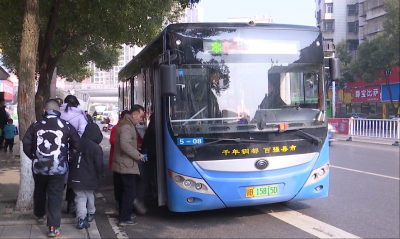 春节我在岗——公交人：守护城市脉搏