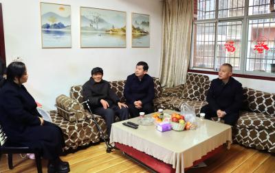 新春祝福寄深情 浓浓关爱暖民心
