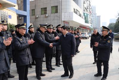 郝胜勇看望春节期间坚守岗位一线工作人员并督导检查安全生产工作