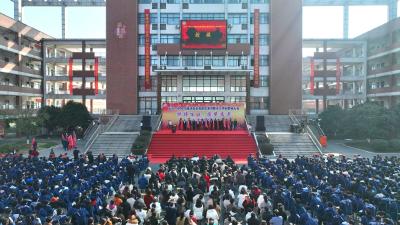 十年寒窗 十年磨剑 我市高三学子百日誓师战高考