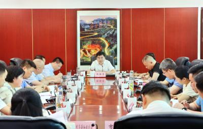 郝胜勇主持召开市委专题会议 研究我市房地产高质量发展工作