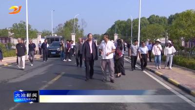 市人大常委会组织机关退休老干部开展重阳节视察活动