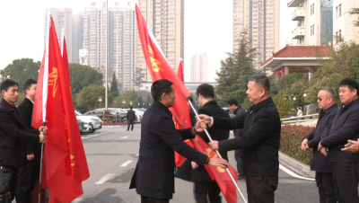 【新春走基层 聚焦开门红】项目为王精锐尽出 我市举行2025年招商队伍出征仪式