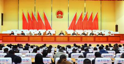 【聚焦支点建设·聚力五大攻坚 工业振兴】大冶“冲刺千亿市、聚力建支点”推进会暨工业振兴动员大会召开 以“五大攻坚行动”为抓手冲刺千亿市 为湖北加快建成支点作出大冶贡献