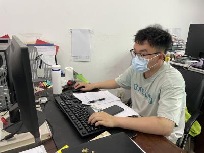 从生命救援到岗位坚守 “00后”公务员王磊归队