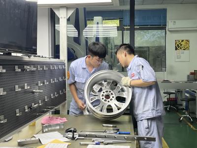 “五一”假期项目不停工 企业不停产 抢抓进度保生产
