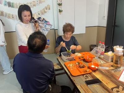 海雅社区幸福食堂开业