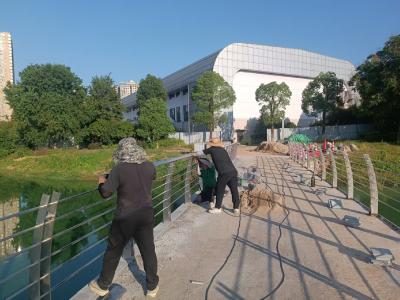 【弘扬三大精神 凝聚奋进力量】烈日下的坚守 蓝图里的担当 建设者奋战三大民生工程一线