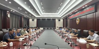 市政协组织召开深入贯彻中央八项规定精神学习教育群众评估座谈会