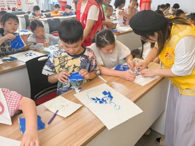 湖北大冶：159个“爱心托管班”惠及4000余名少年儿童