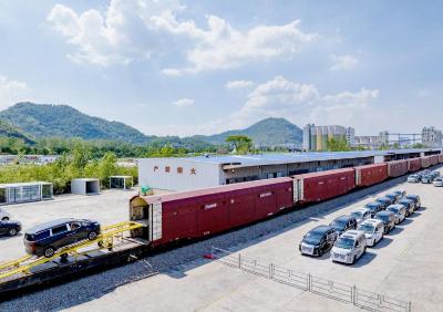 【聚焦支点建设·聚力五大攻坚 工业振兴】罗家桥火车站成多式联运“黄金节点” 大冶造长城汽车乘专列直达保定