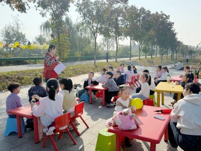 【图片新闻】共绘秋日长卷