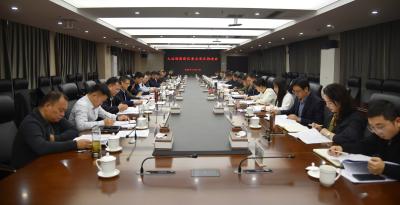 大冶湖高新区重点项目推进会召开