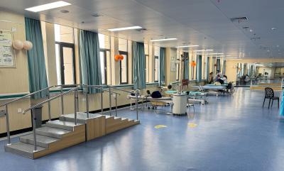 东风路社区卫生服务中心康复中心启用