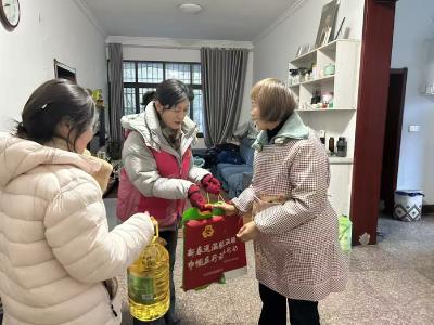 新春慰问！东岳路街道妇联走访慰问困难妇女