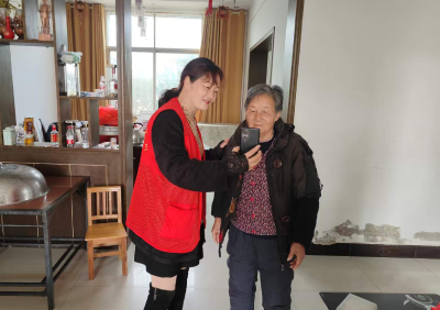 情暖桑榆 守护安康