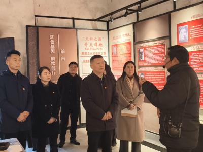 市政府办公室机关第一党支部与大箕铺镇机关党支部联合开展主题党日活动