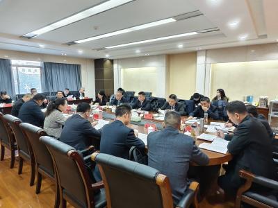 潘小进参加灵乡代表团、茗山代表团、刘仁八代表团审议