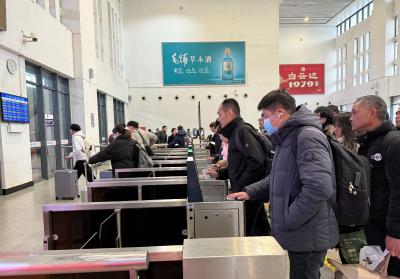元旦期间大冶北站累计发送旅客11686人