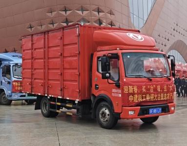 建设者变身助农人 中建科工助力我市年货节销售200余万元