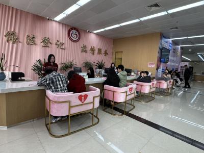 为爱减负 幸福加分 我市简约婚俗蔚然成风       