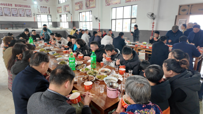 乡村摆起长桌宴：话古建、品年味、传新风