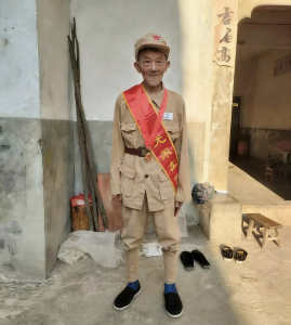 一笔党费映初心 一生坚定跟党走