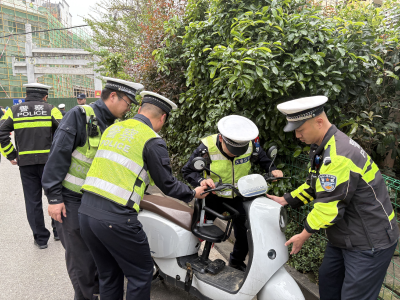 “拉练”治乱象 街区“靓”起来