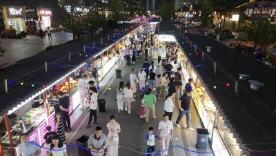 大冶吾悦星光夜市：烟火升腾 “夜”态正红 