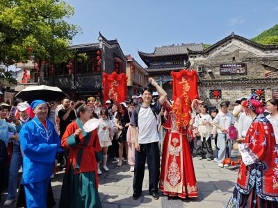 “五一”假期首日 大冶上冯古村活动焕新人气旺