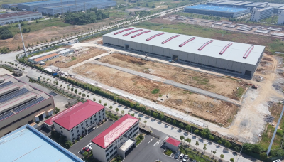 “交叉作业”保进度 自产钢构建厂房 晨荣金属项目7月试投产