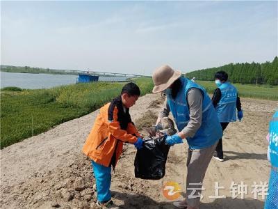 大柴湖新时代文明实践基地:“保护母亲河，争当河小青”巡河护河志愿服务在行动