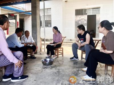 冯玉霞在东桥镇开展下基层察民情解民忧暖民心实践活动