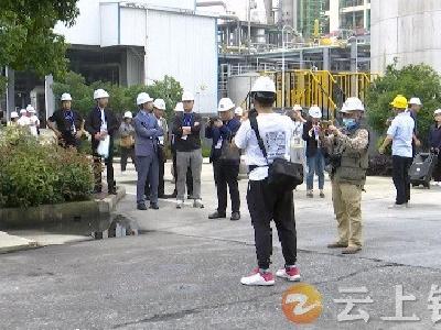 网络媒体看钟祥 走进凯龙楚兴化工