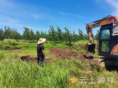 长寿镇：挖除河道积淤 畅通河湖水域