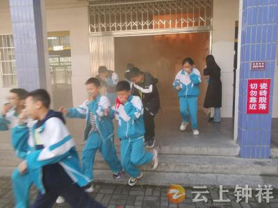 钟祥市承天小学：加强消防安全演练 筑牢校园安全防线