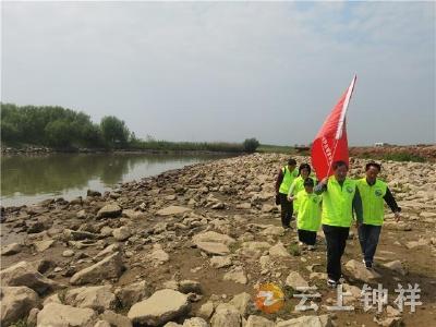 钟祥市开展“保护多彩母亲河 共建绿色生态美”巡河护河活动