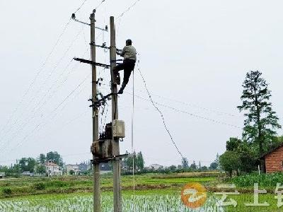 “格格”暖心修电路 用心用情解民忧